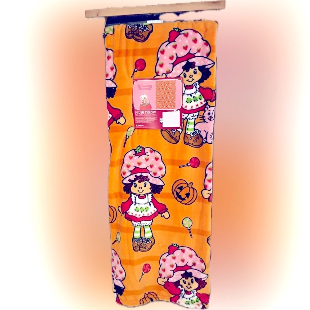 Halloween Strawberry Shortcake Throw